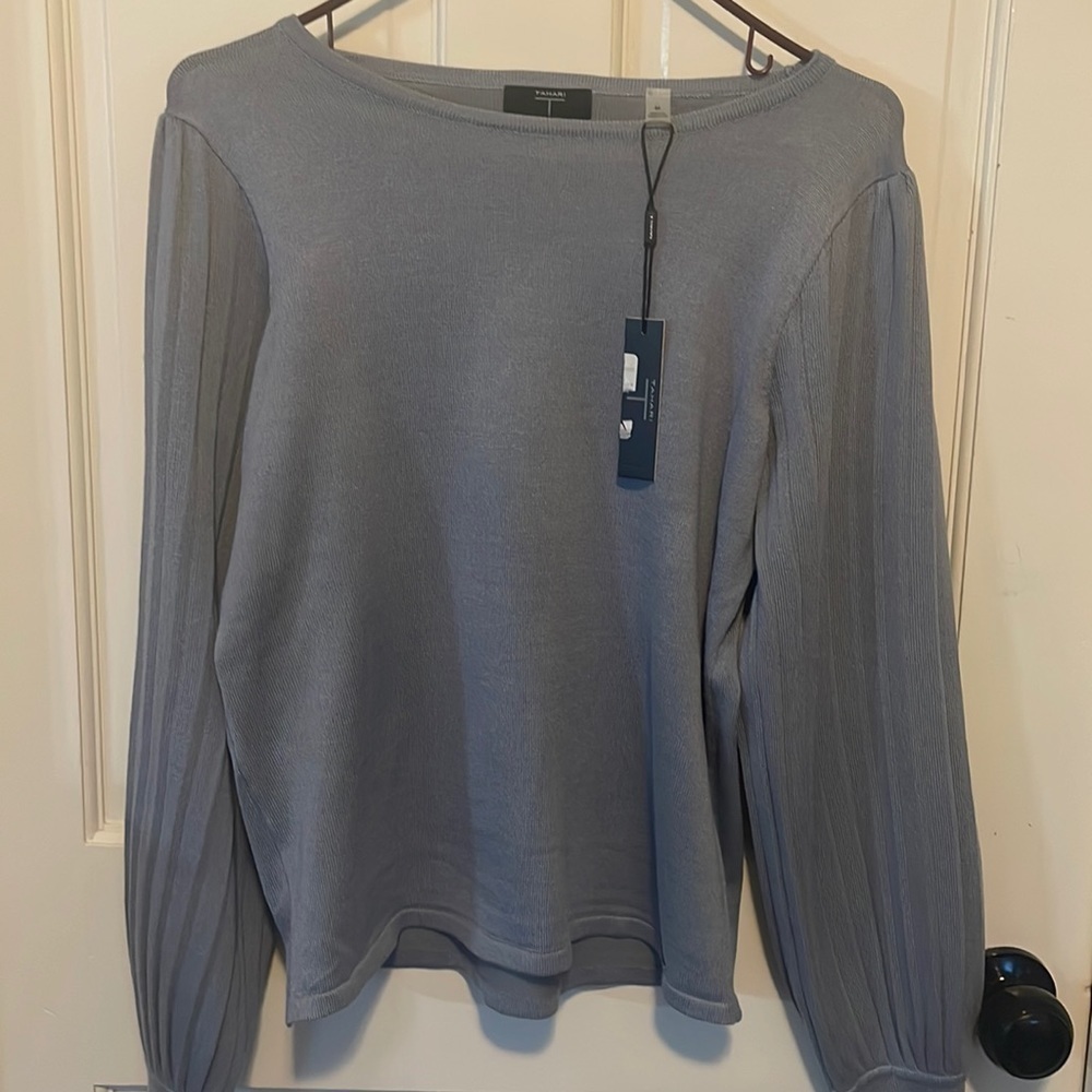 NWT TAHARI Puff Sleeve Light Blue Sweater‎ Size Medium